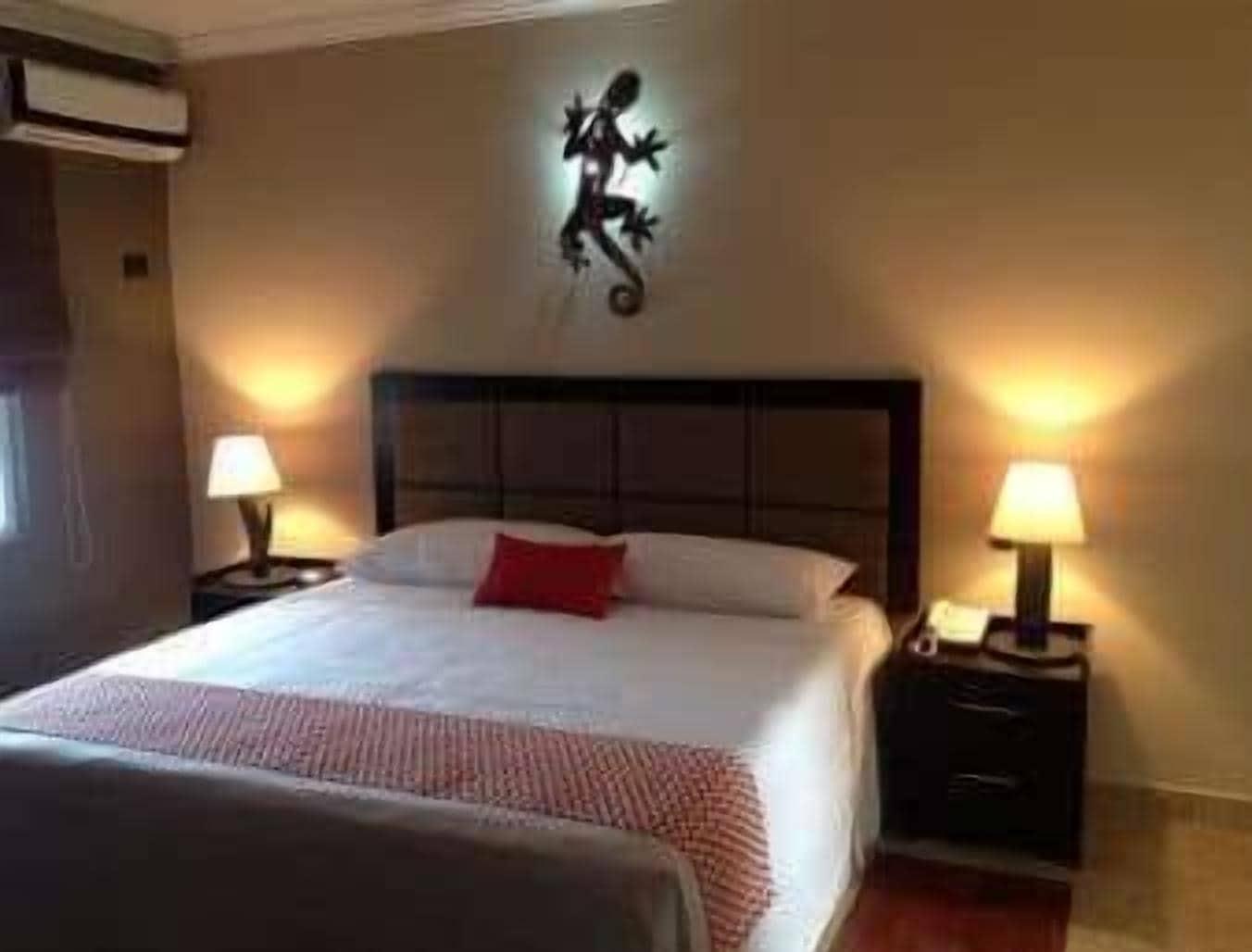 Ramada Tikal Isla De Flores Hotel Dış mekan fotoğraf