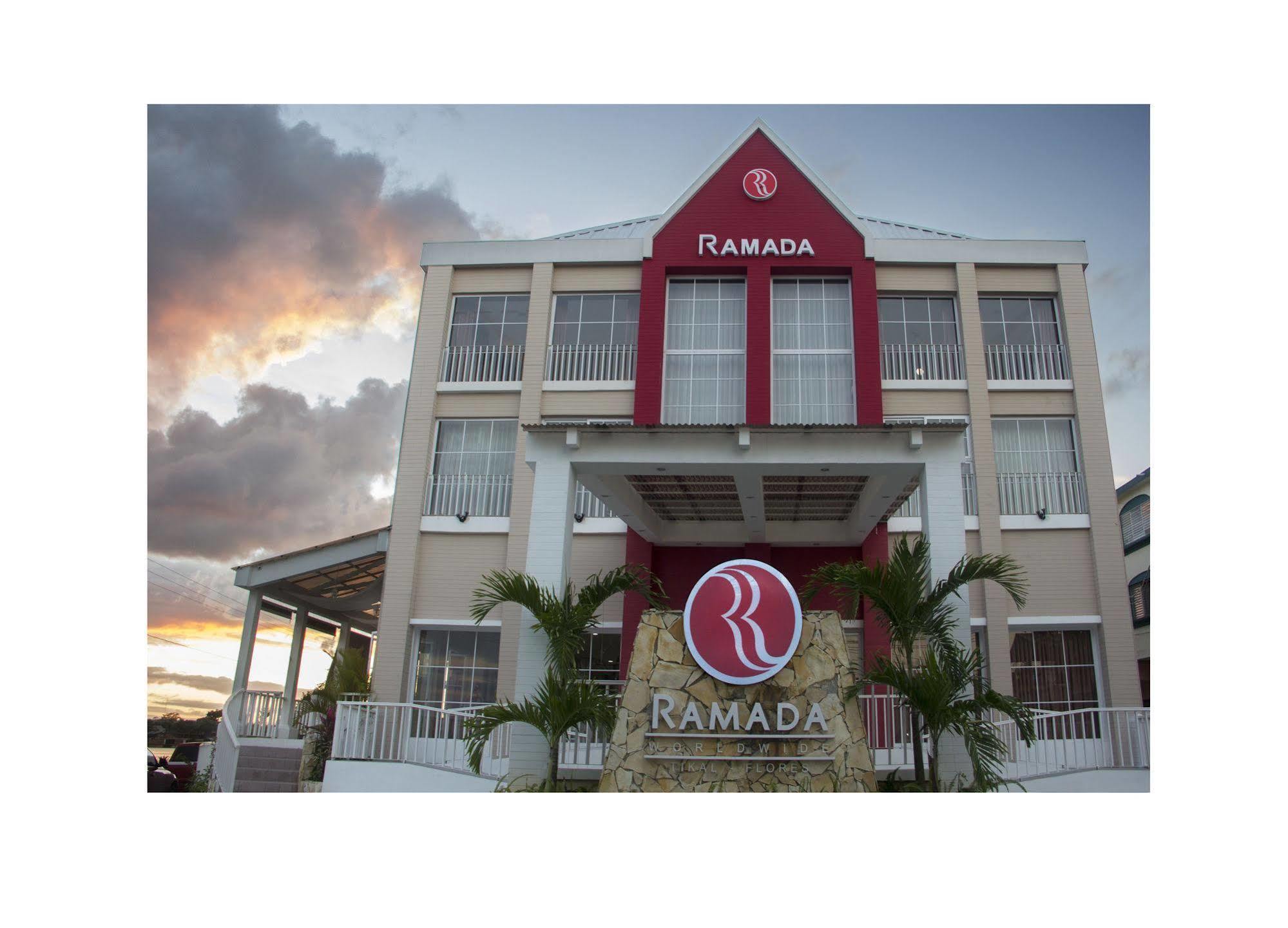 Ramada Tikal Isla De Flores Hotel Dış mekan fotoğraf